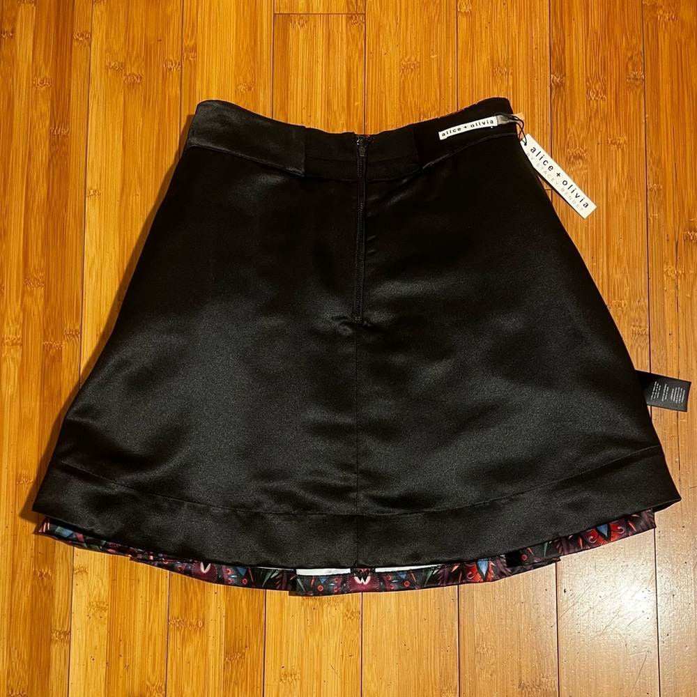 NWT ALICE + OLIVIA Stora Pleated Pouf Skirt in Ombre Deco Size 2 - Picture 9 of 16